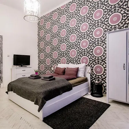 Apartment Kz5 In Kazinczy Street Budapest